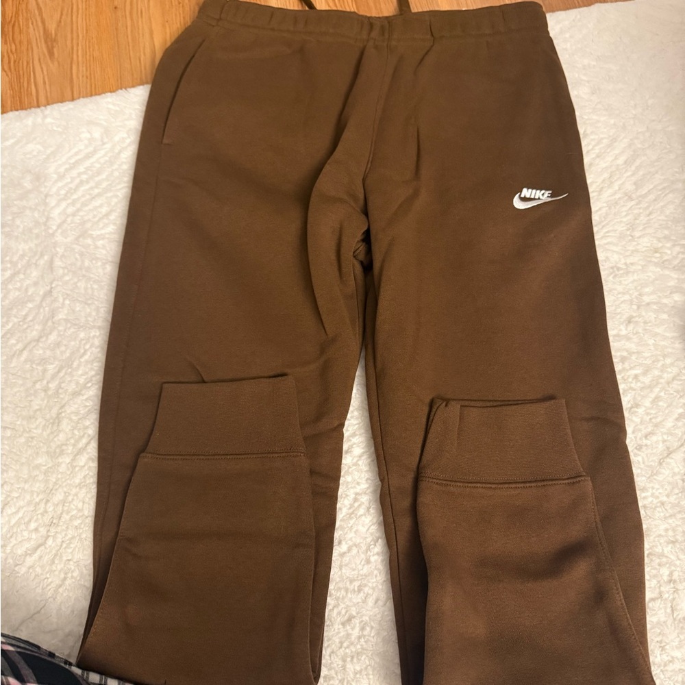 Nike Men's Brown Jogger Pants